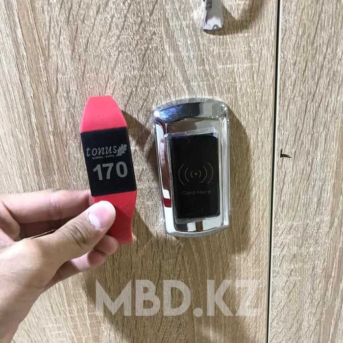 Электронные замки для шкафчиков + браслет (RFID) Электронный замок: 5 000 тг. - Оборудование Алматы на Olx